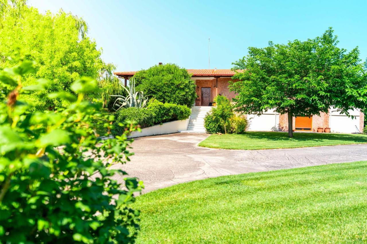 Villa Bougainvillea Epanomi Exteriör bild