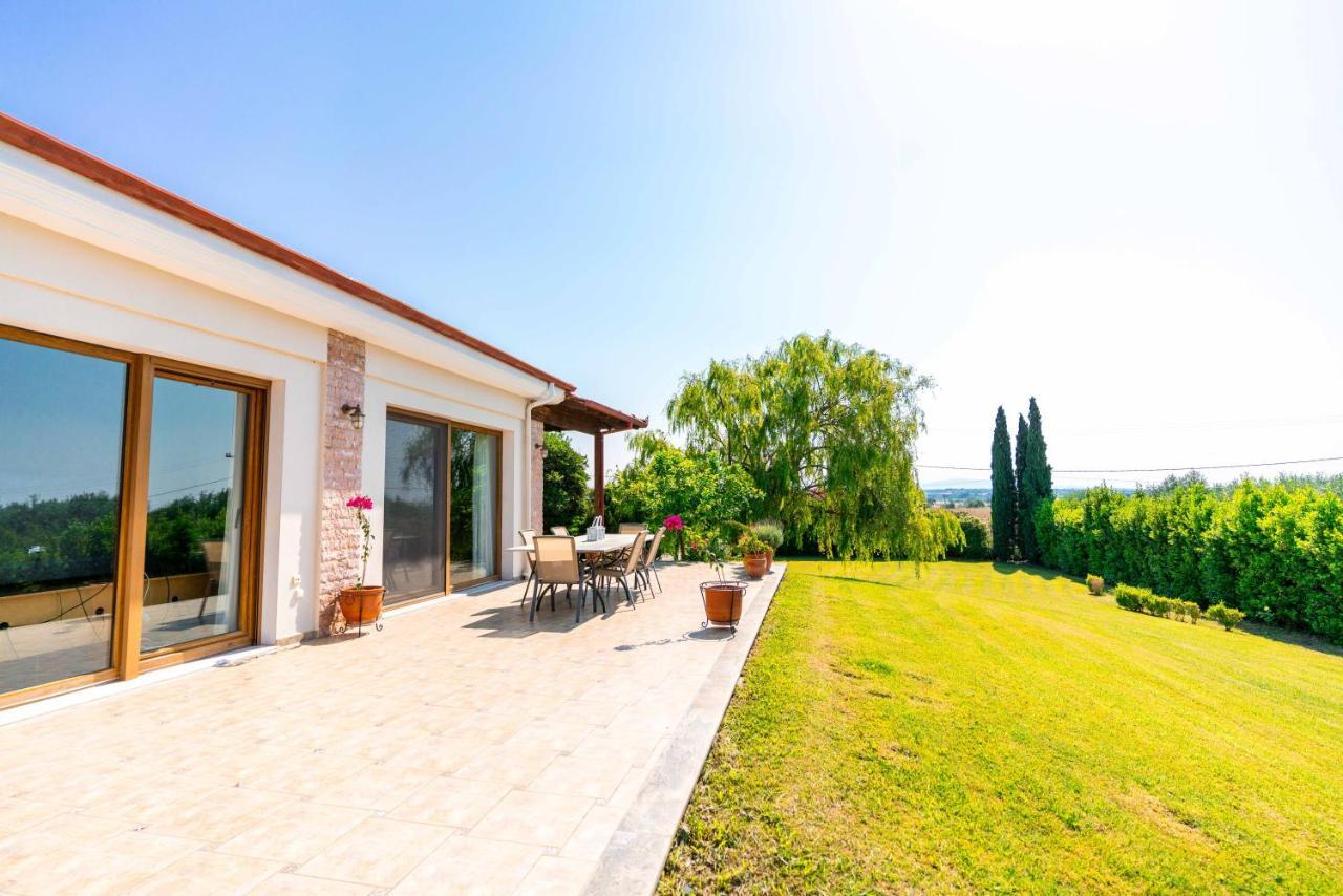 Villa Bougainvillea Epanomi Exteriör bild